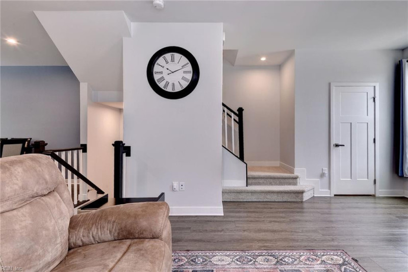 Photo 10 of 40 residential for sale in Poquoson virginia