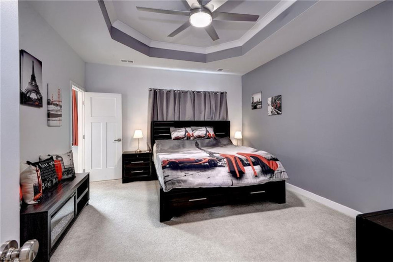 Photo 20 of 40 residential for sale in Poquoson virginia