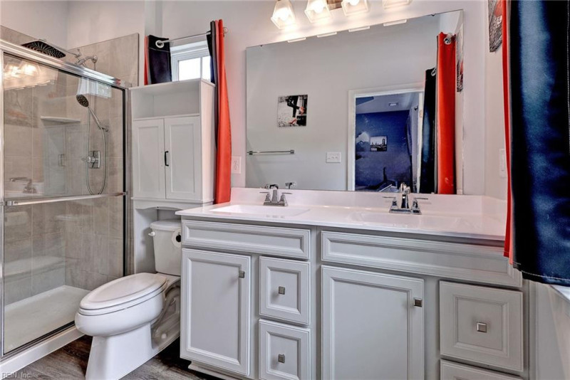 Photo 22 of 40 residential for sale in Poquoson virginia