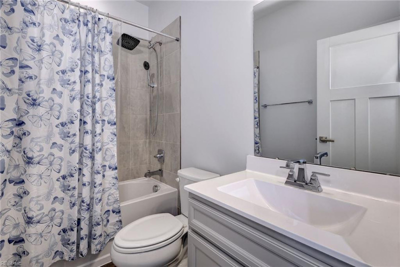 Photo 24 of 40 residential for sale in Poquoson virginia