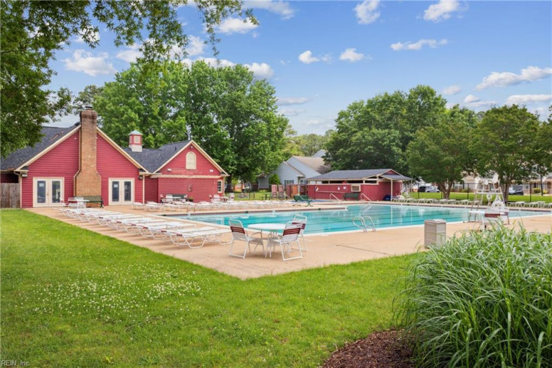 Photo 40 of 48 residential for sale in York County virginia