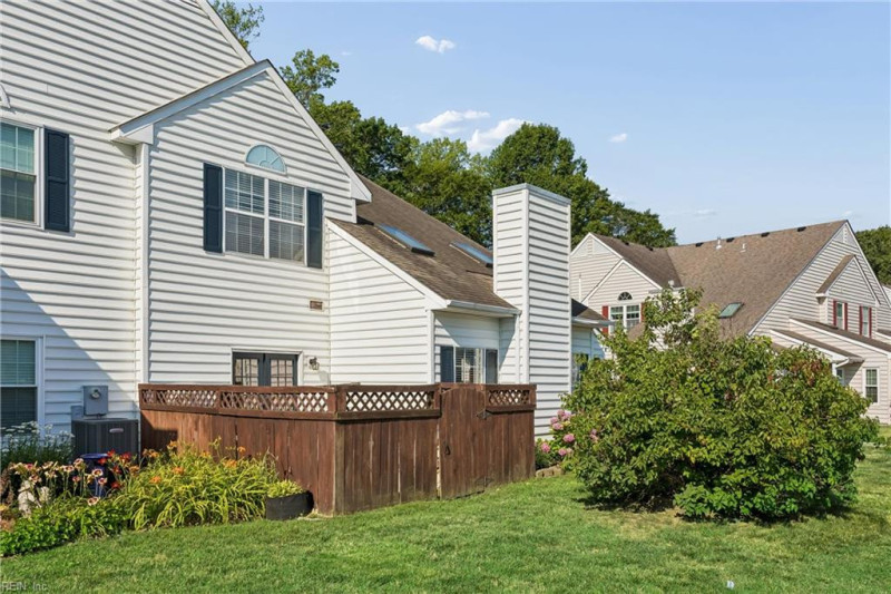 Photo 5 of 48 residential for sale in York County virginia