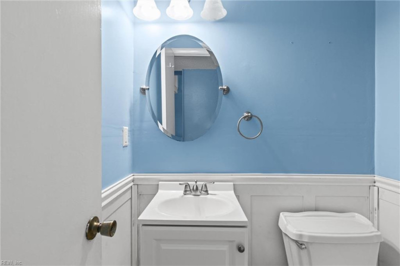 Photo 14 of 17 residential for sale in Virginia Beach virginia