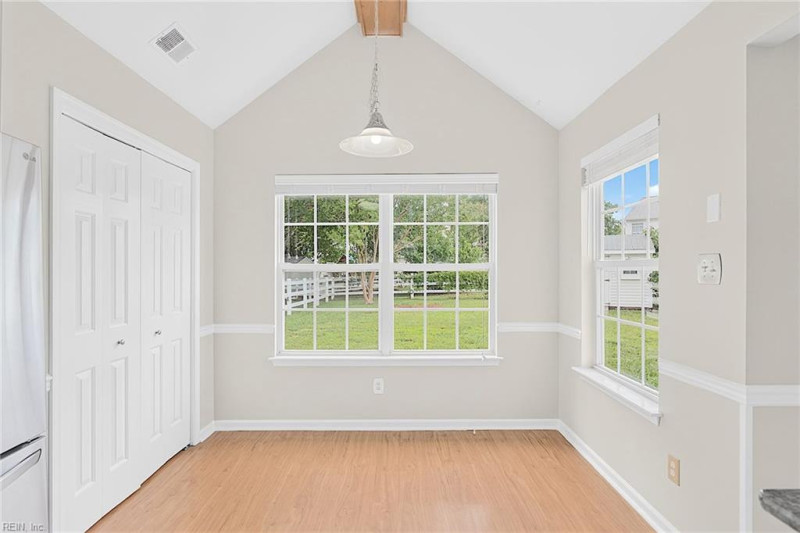 Photo 10 of 28 residential for sale in Virginia Beach virginia