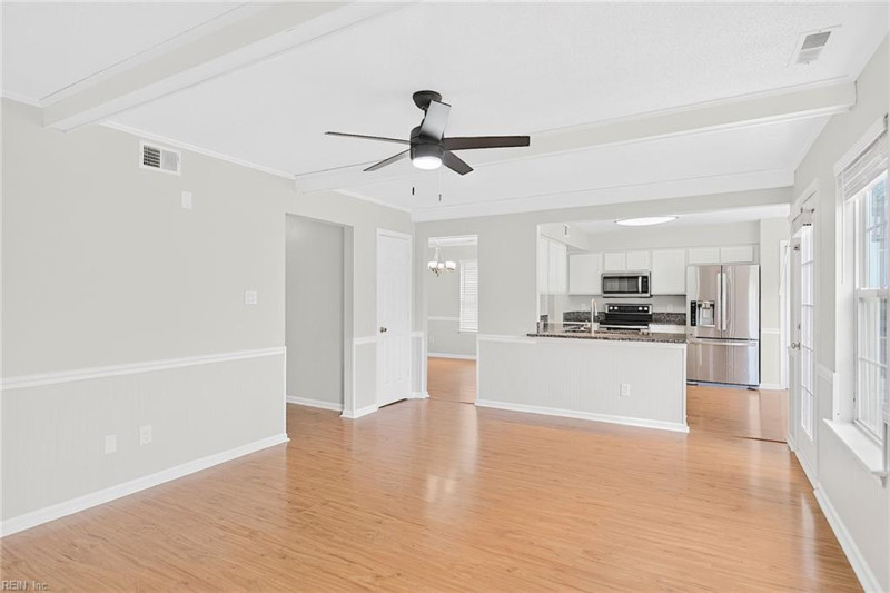 Photo 12 of 28 residential for sale in Virginia Beach virginia