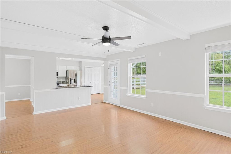 Photo 13 of 28 residential for sale in Virginia Beach virginia