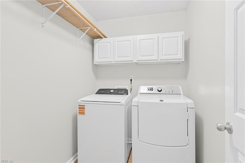 Photo 14 of 28 residential for sale in Virginia Beach virginia