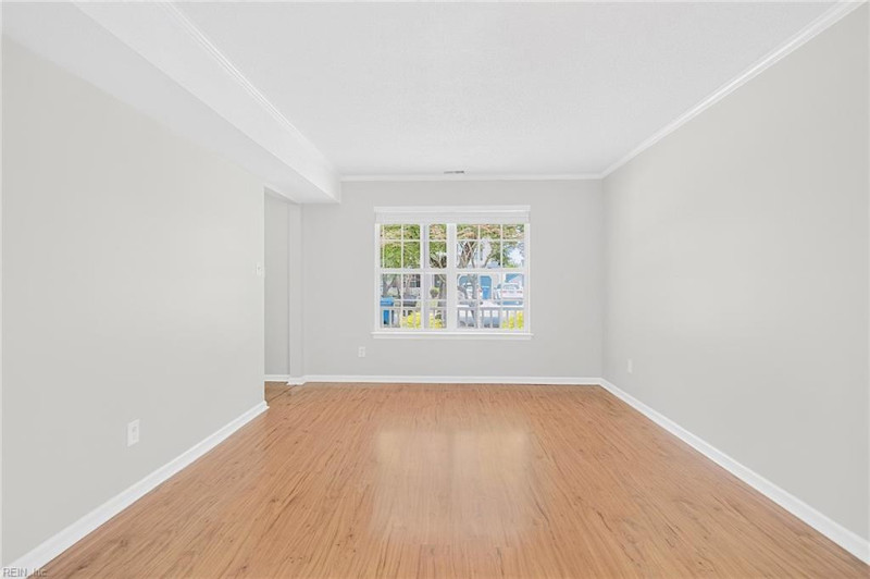 Photo 7 of 28 residential for sale in Virginia Beach virginia