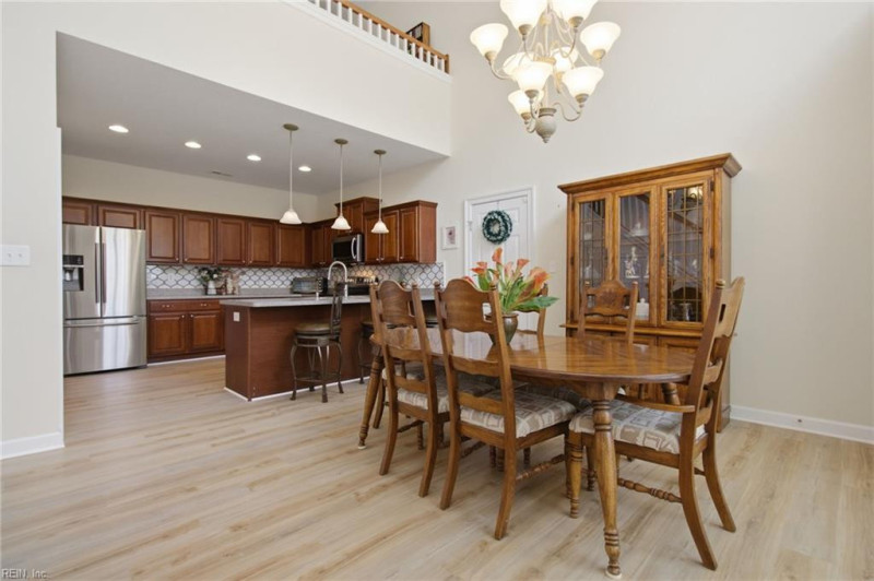Photo 10 of 45 residential for sale in Chesapeake virginia
