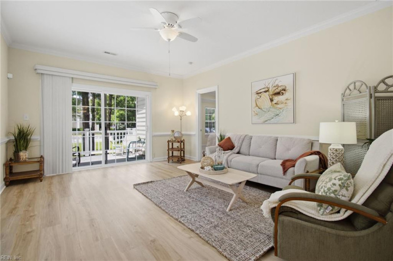 Photo 17 of 45 residential for sale in Chesapeake virginia