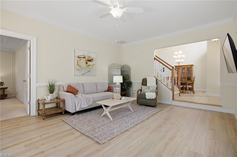 Photo 18 of 45 residential for sale in Chesapeake virginia