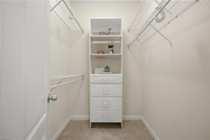 Photo 25 of 45 residential for sale in Chesapeake virginia
