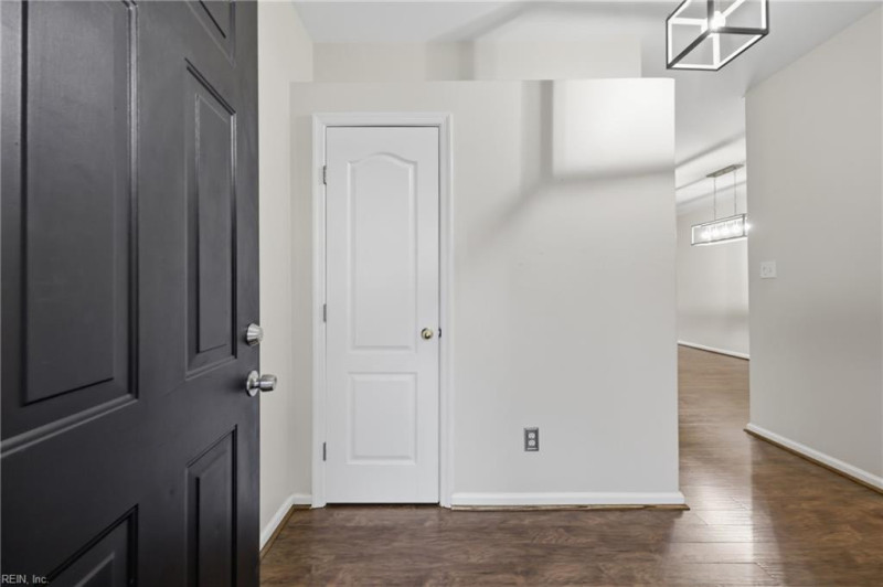Photo 10 of 40 residential for sale in Virginia Beach virginia