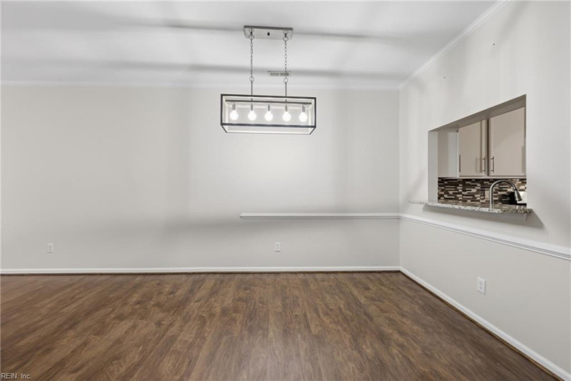 Photo 17 of 40 residential for sale in Virginia Beach virginia