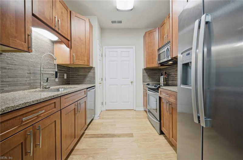 Photo 12 of 39 residential for sale in Newport News virginia