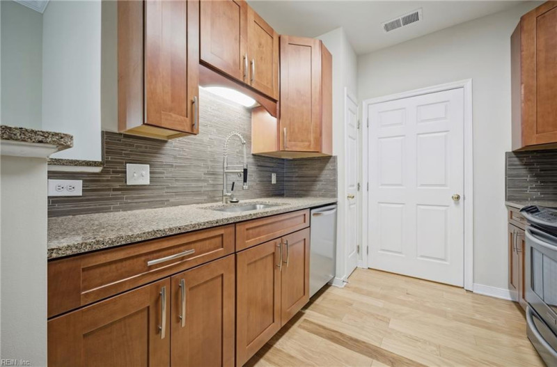 Photo 14 of 39 residential for sale in Newport News virginia