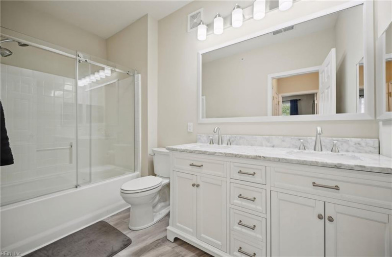 Photo 20 of 39 residential for sale in Newport News virginia