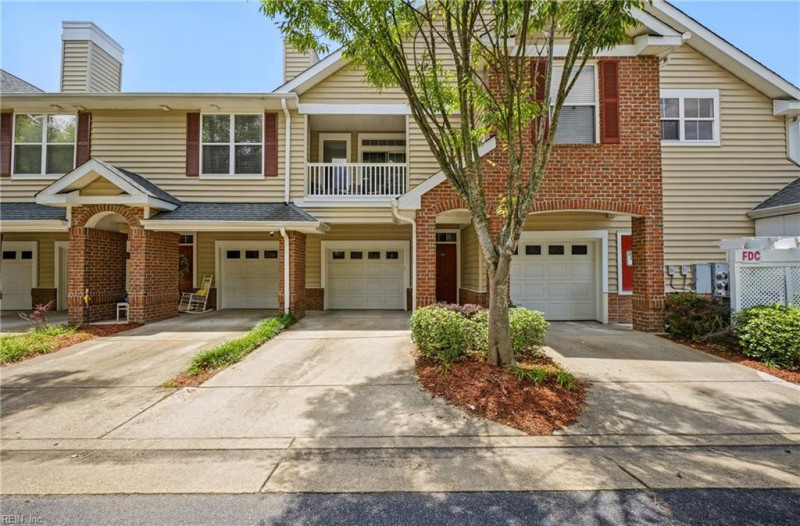 Photo 3 of 39 residential for sale in Newport News virginia