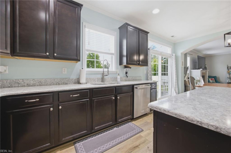 Photo 15 of 47 residential for sale in Chesapeake virginia