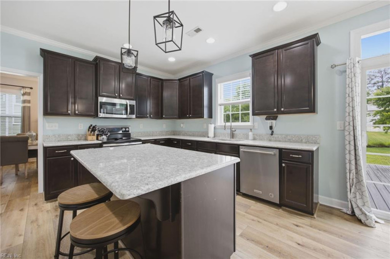 Photo 16 of 47 residential for sale in Chesapeake virginia