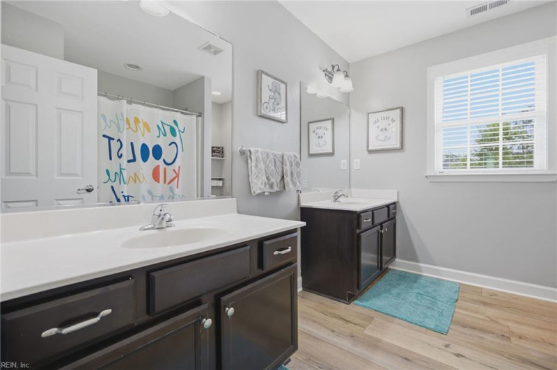 Photo 34 of 47 residential for sale in Chesapeake virginia