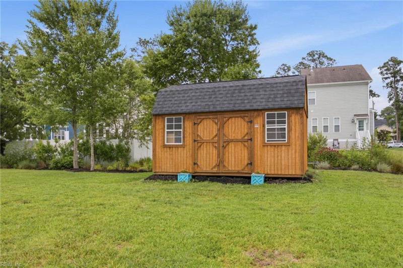 Photo 44 of 47 residential for sale in Chesapeake virginia