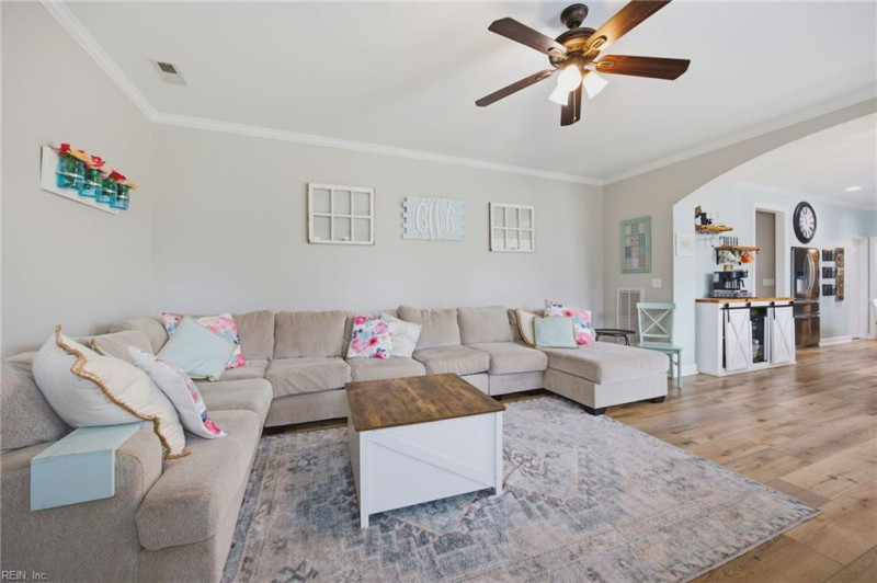 Photo 9 of 47 residential for sale in Chesapeake virginia