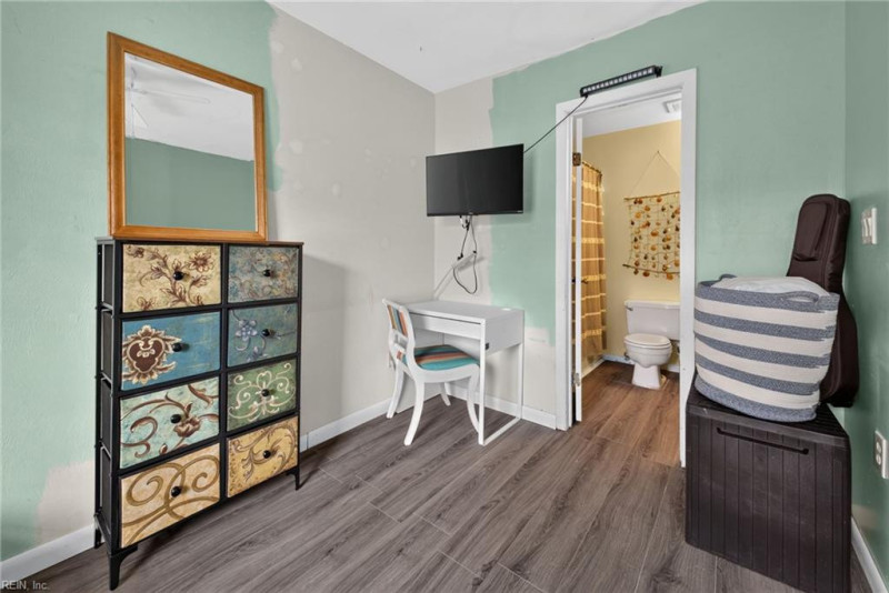 Photo 21 of 24 residential for sale in Virginia Beach virginia