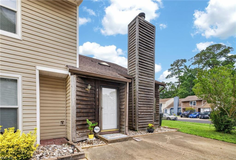 Photo 3 of 24 residential for sale in Virginia Beach virginia