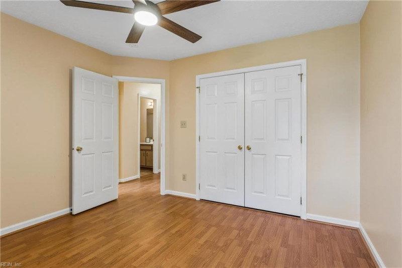 Photo 15 of 36 residential for sale in Hampton virginia