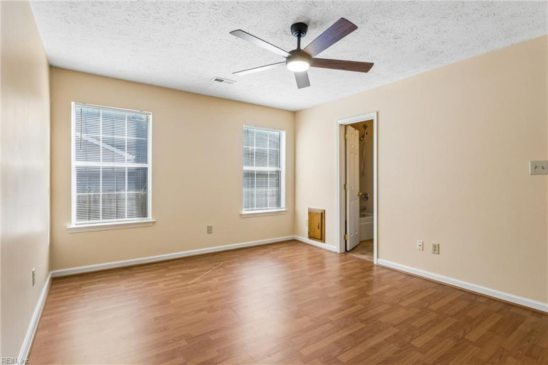 Photo 20 of 36 residential for sale in Hampton virginia
