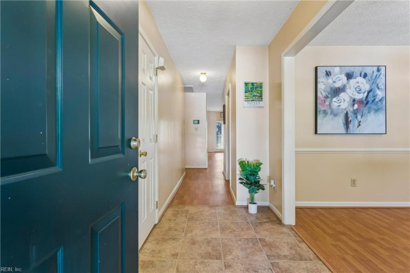 Photo 3 of 36 residential for sale in Hampton virginia