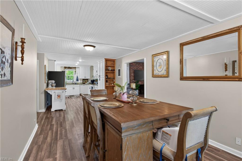 Photo 14 of 47 residential for sale in Chesapeake virginia