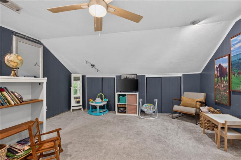 Photo 34 of 47 residential for sale in Chesapeake virginia