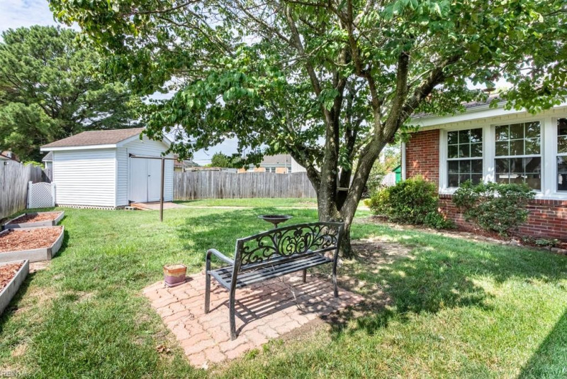 Photo 19 of 41 residential for sale in Hampton virginia