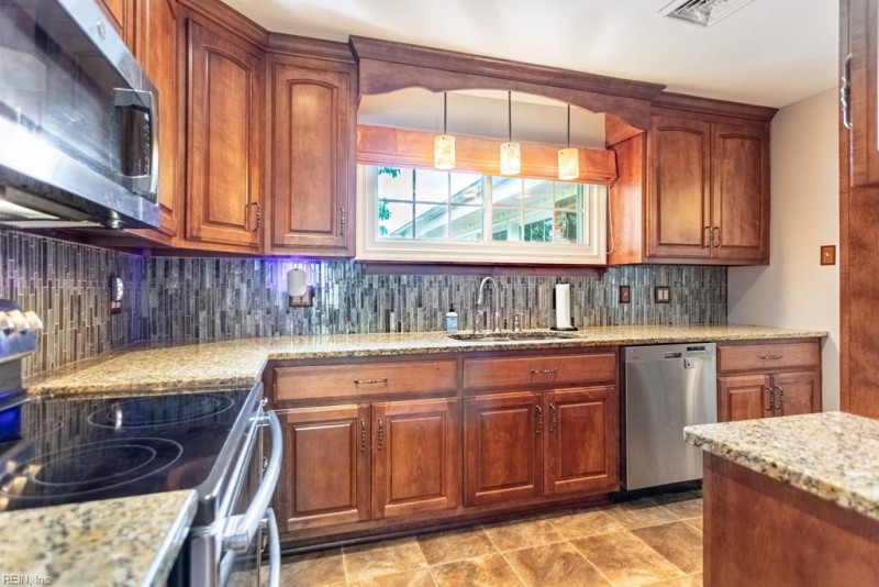 Photo 22 of 41 residential for sale in Hampton virginia