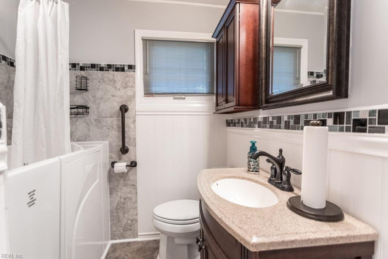 Photo 29 of 41 residential for sale in Hampton virginia