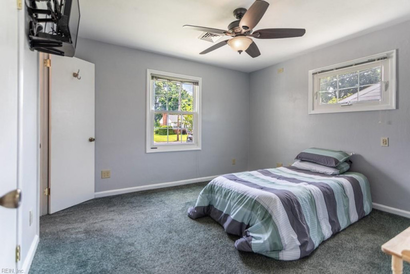 Photo 31 of 41 residential for sale in Hampton virginia