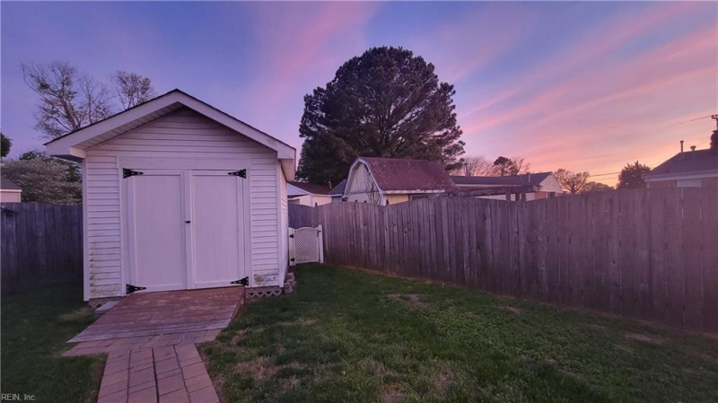 Photo 40 of 41 residential for sale in Hampton virginia