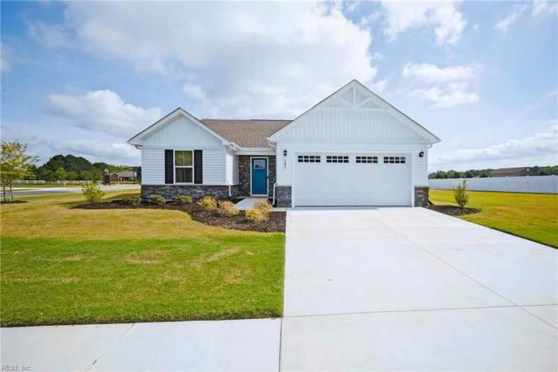 Photo 2 of 38 residential for sale in Moyock virginia
