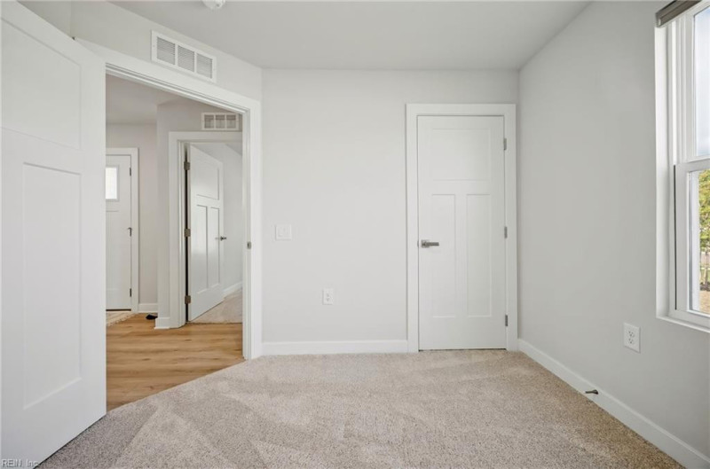 Photo 6 of 38 residential for sale in Moyock virginia