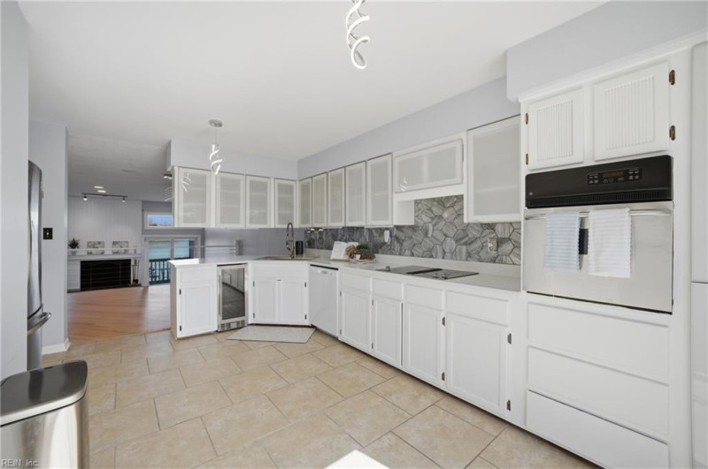 Photo 14 of 49 residential for sale in Norfolk virginia