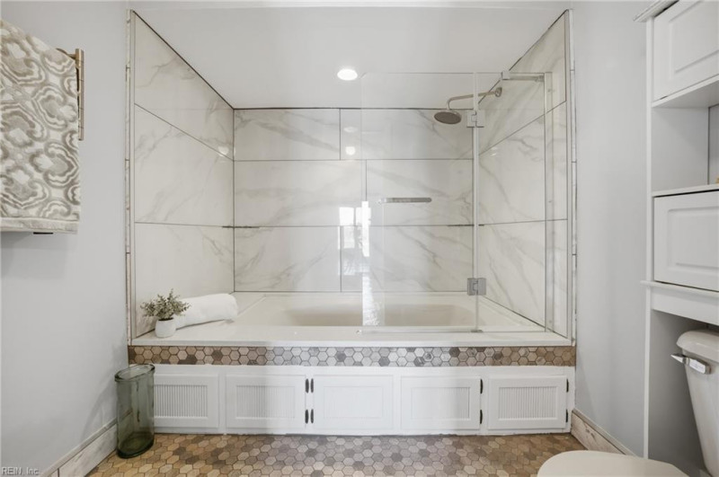 Photo 23 of 49 residential for sale in Norfolk virginia