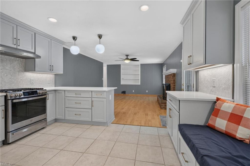 Photo 14 of 37 residential for sale in Chesapeake virginia