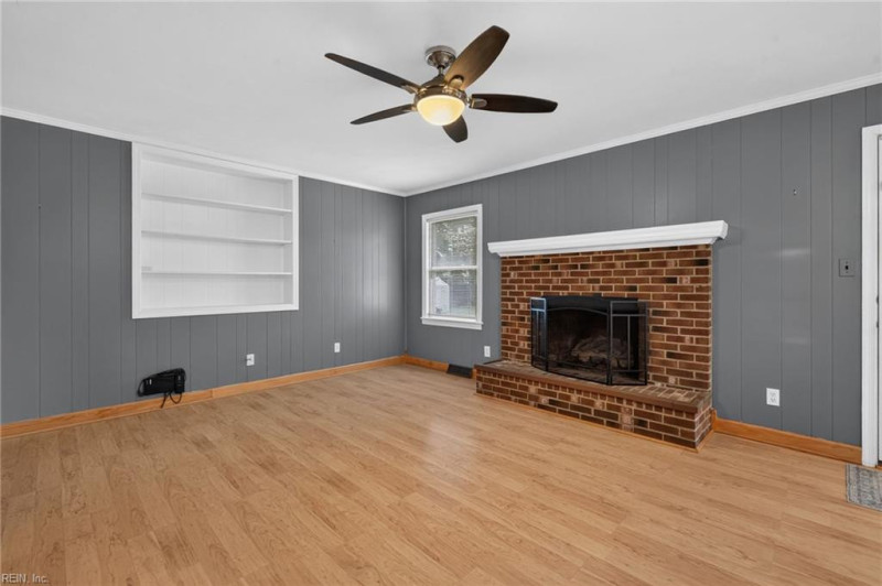 Photo 15 of 37 residential for sale in Chesapeake virginia