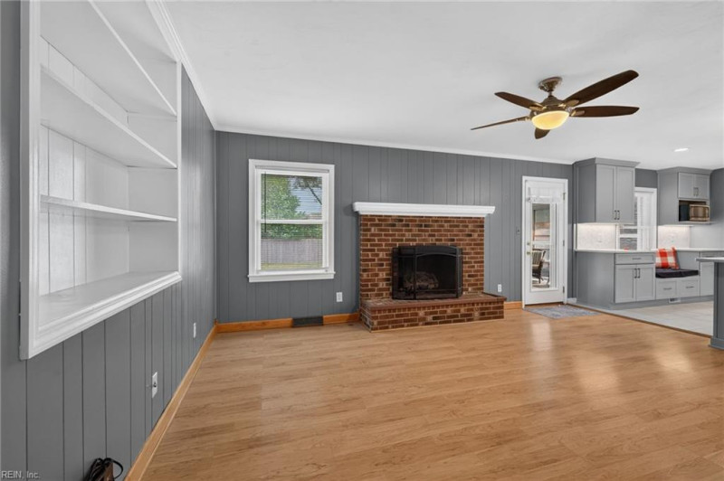 Photo 16 of 37 residential for sale in Chesapeake virginia