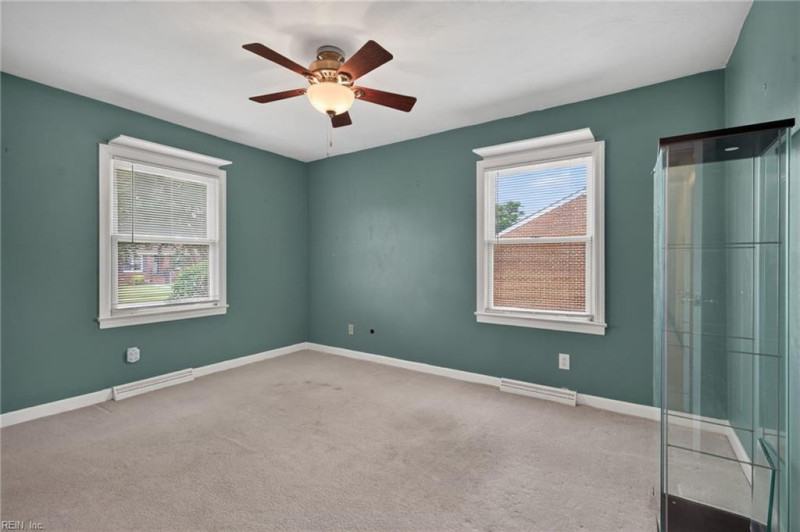 Photo 22 of 37 residential for sale in Chesapeake virginia