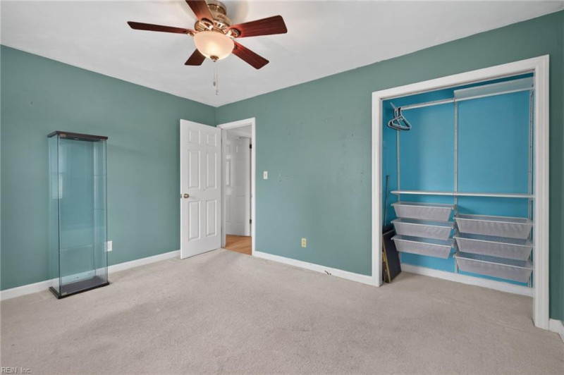 Photo 23 of 37 residential for sale in Chesapeake virginia