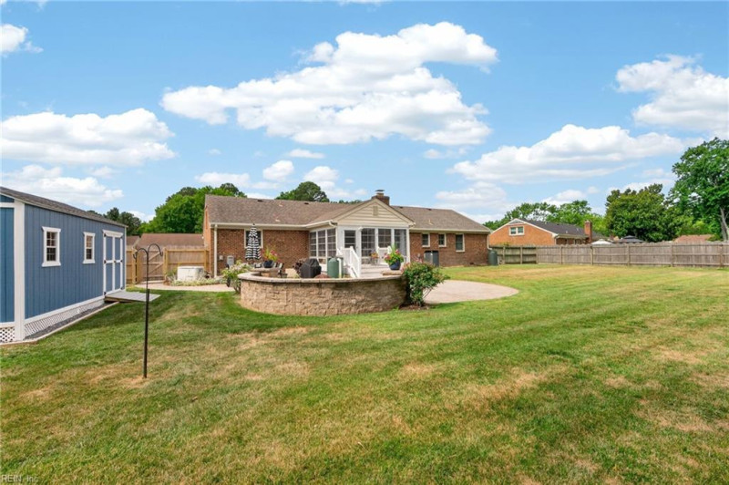 Photo 34 of 37 residential for sale in Chesapeake virginia