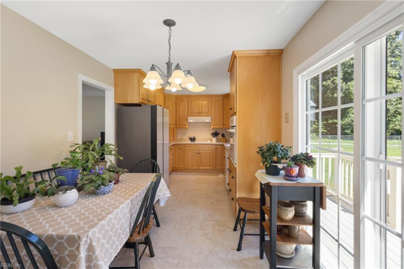 Photo 10 of 45 residential for sale in Gloucester County virginia